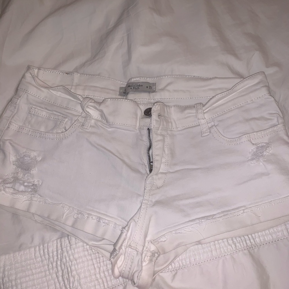 Abercrombie white shorts size 27 (4)
